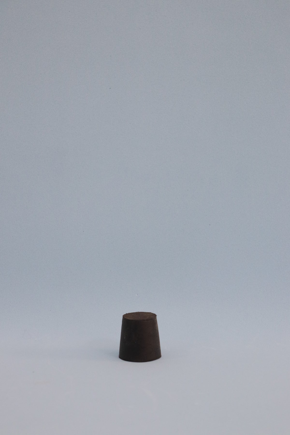 Tapón De Goma Negro N°14 (Inf.25mm,Sup.30mm,Alt30mm)